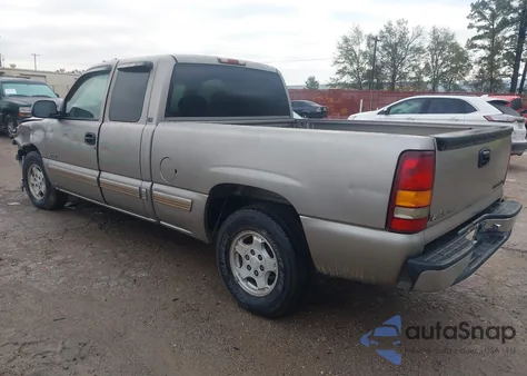 2001 Chevrolet Silverado 1500 Ls z USA, uszkodzony, nr VIN 2GCEC19V411334040